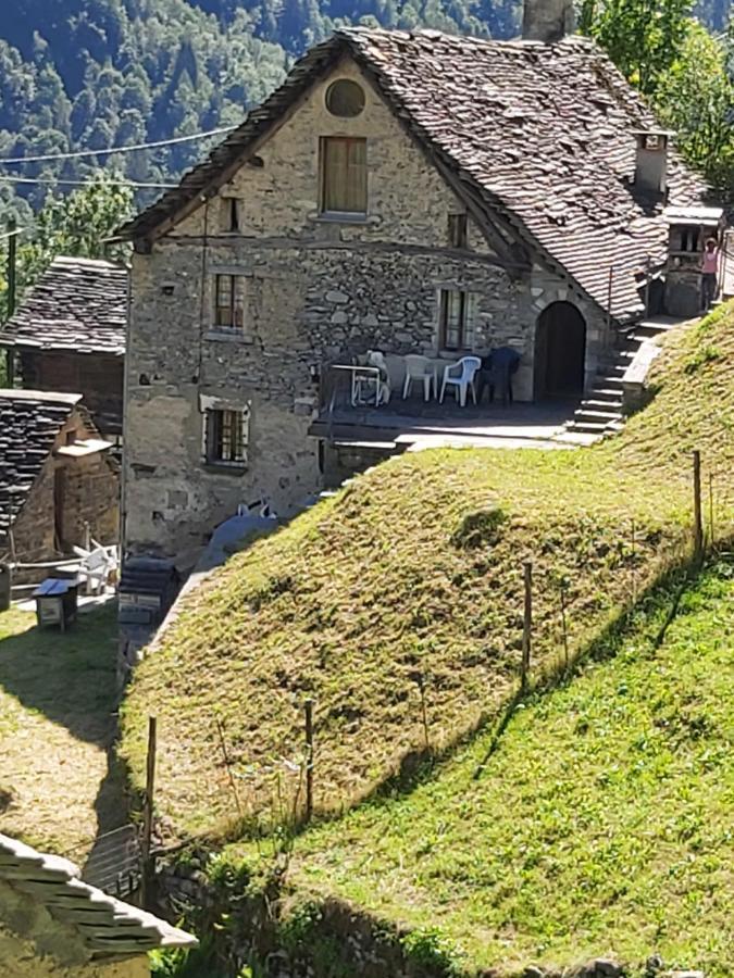 Tepilanti Villa Cerentino Exteriör bild